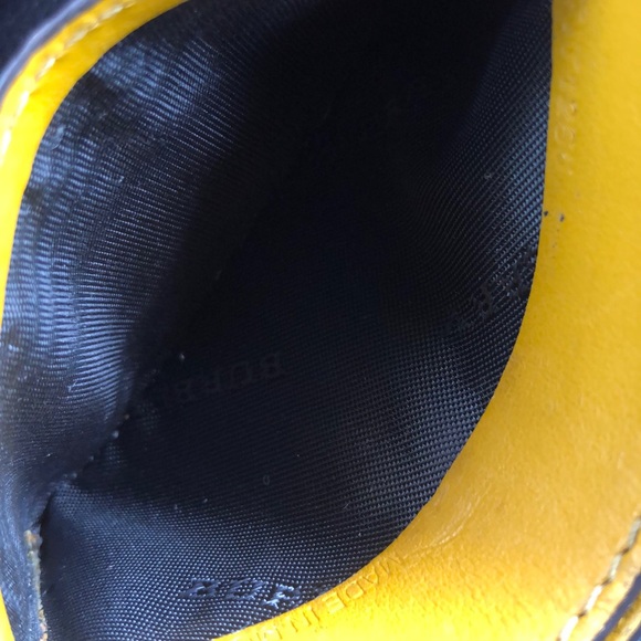 ๐Burberry๐๐ ๐ณ Card Holder ๐๐ณ๐Pre โค๏ธโd ๐ - Picture 4 of 8